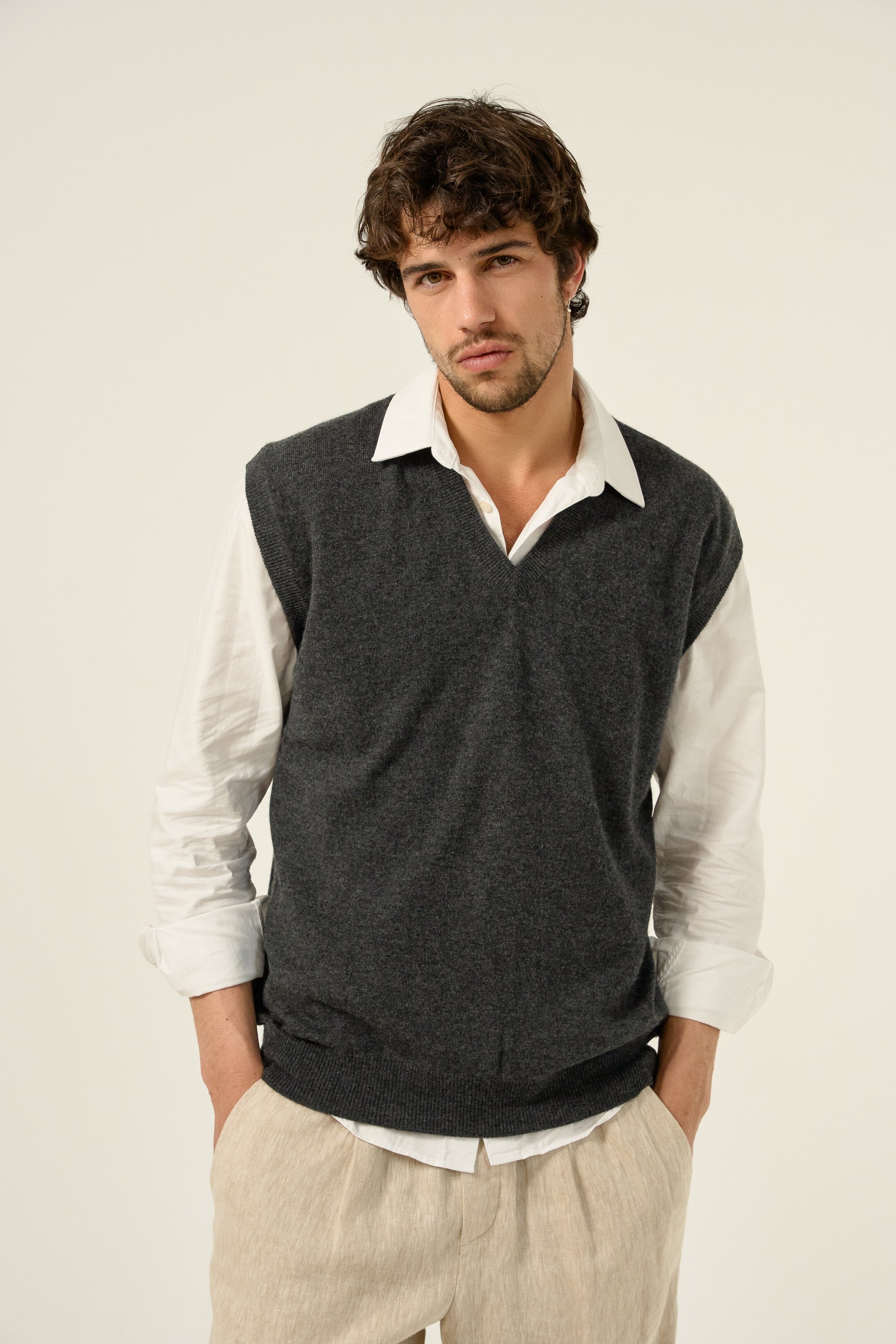 Tanktop aus Kaschmir, 100 % Kaschmir, Herren, V-Ausschnitt, gerader Schnitt, ärmellos, normal / 2- und 4-fädig, normales Strickbild, Mahogany