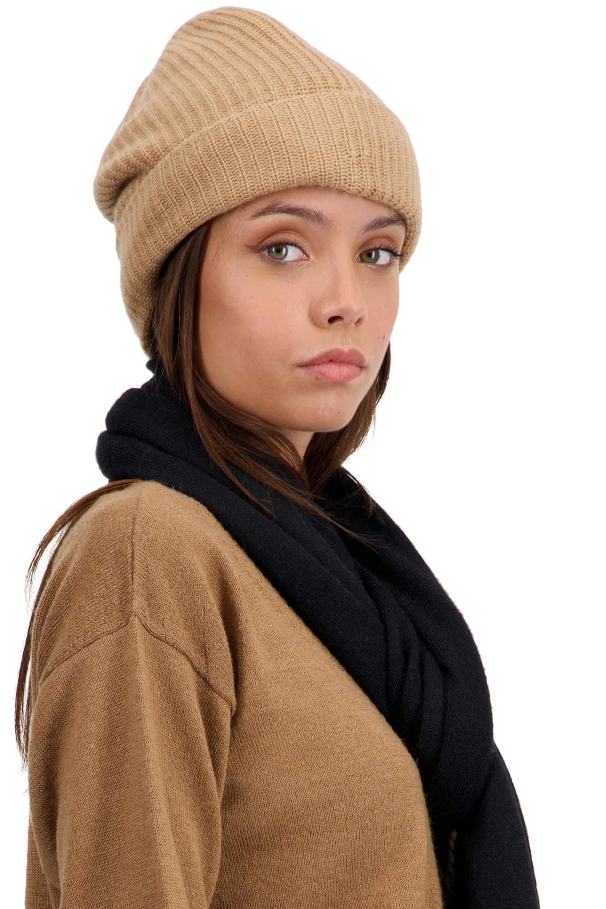 Mütze aus Kaschmir, 100 % Kaschmir, Unisex, grobe Strickart / 6 Fäden und mehr, normale Strickweise, Mahogany