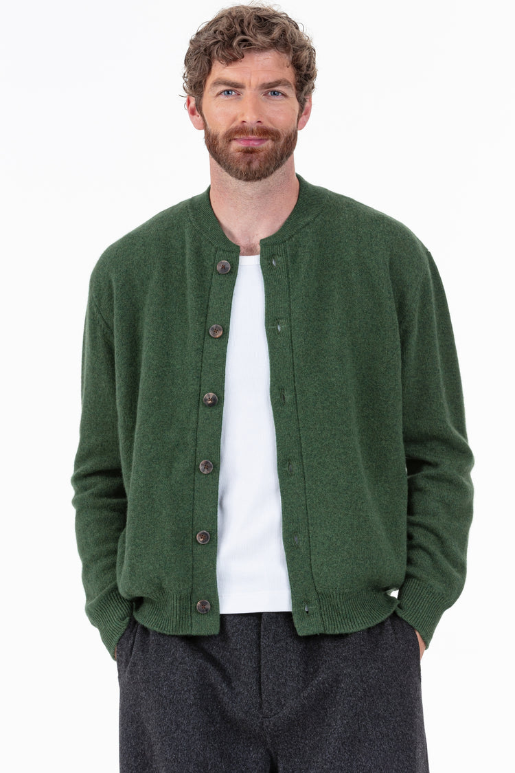 Cardigan aus Kaschmir, 100 % Kaschmir, Herren, Rundhalsausschnitt, Knopfverschluss, gerader Schnitt, lange Ärmel, normal / 2 und 4 Fäden, normales Strickbild, Mahogany