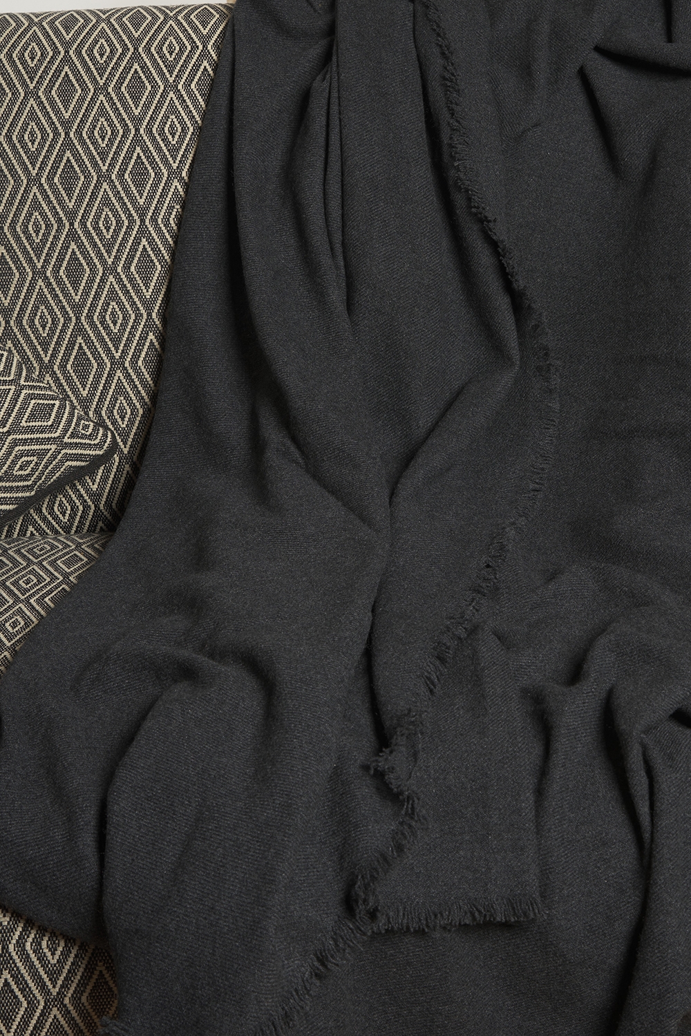 Cashmere accessoires kaschmir plaid decke toodoo plain xl 240 x 260 carbon 240 x 260 cm